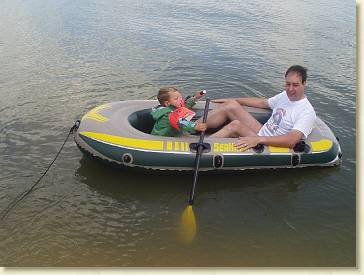 20070725-10 Op vakantie Opa en Oma, roeiboot